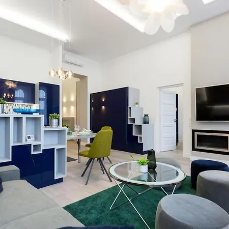 Grand & Luxurious In The Heart Of Budapest, 2br & 2bt Appartement Budapest