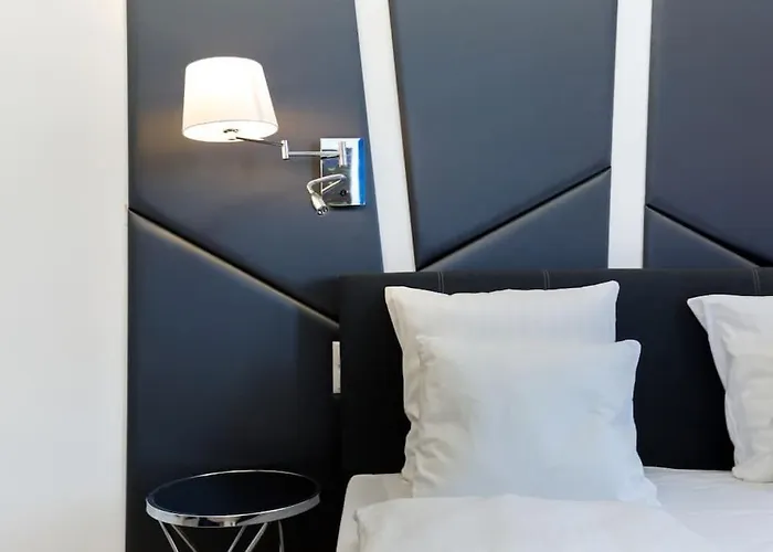 Grand & Luxurious In The Heart Of Budapest, 2br & 2bt