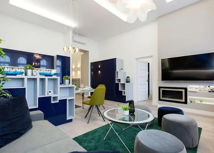 Grand & Luxurious In The Heart Of Budapest, 2br & 2bt Apartmán Budapešť